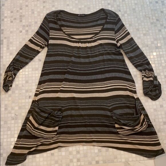 Ella Moss Tops - Ella Moss Striped Top with Asymmetrical Bottom